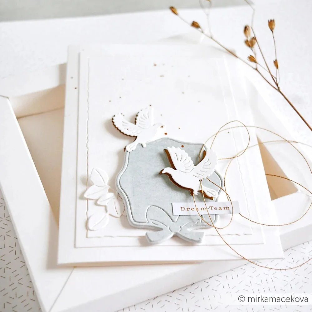 'Wavy-edged Frame with Bow Met – Candle Sachet Bewertung und Preis